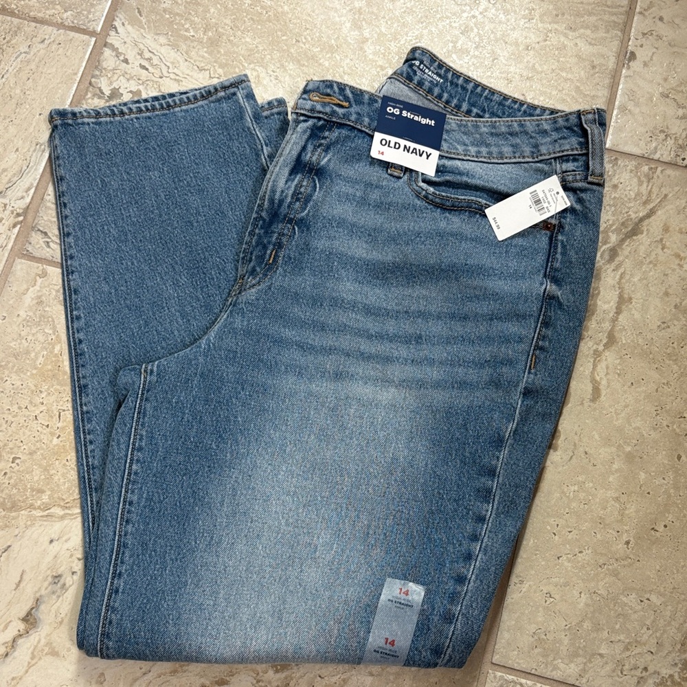 Women’s straight leg jean